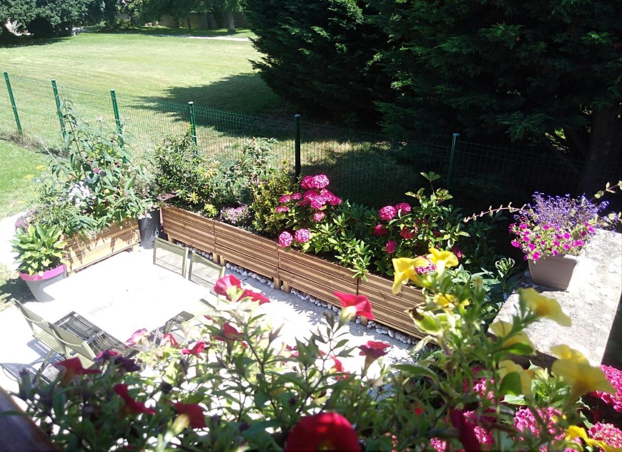 Gite Bressan Saint-Maurice-en-Riviere Exterior foto